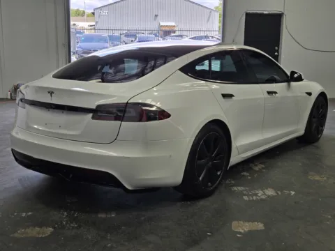 More photos of 2022 Tesla Model S at Premium Autos - Norco, CA
