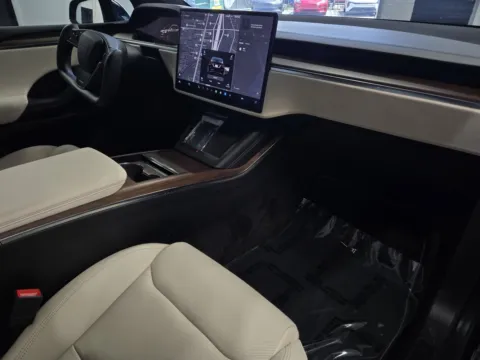 More photos of 2023 Tesla Model X at Premium Autos - Norco, CA