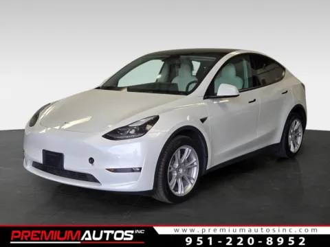 White 2023 Tesla Model Y LONG RANGE*****WHITE INTERIOR**** for sale in Norco, CA