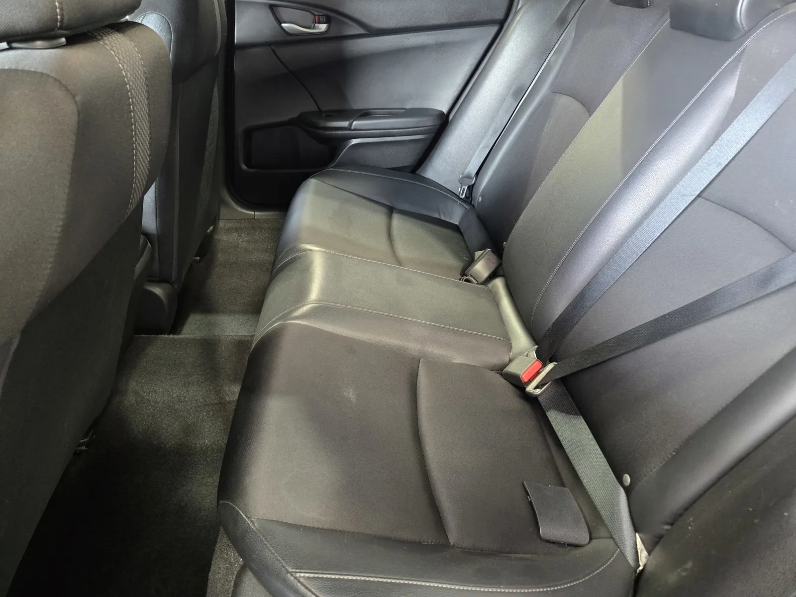 Honda Civic photo 12