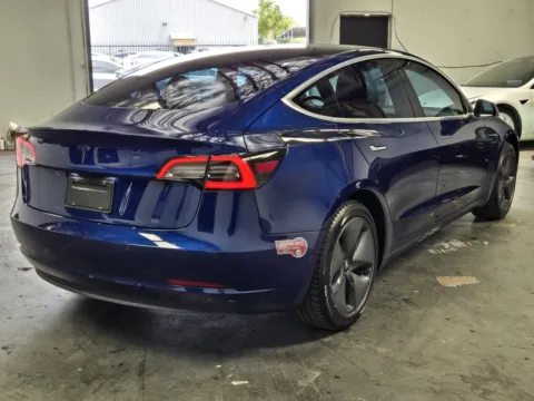 More photos of 2020 Tesla Model 3 Standard Range Plus at Premium Autos - Norco, CA