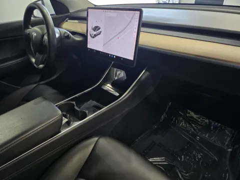 More photos of 2020 Tesla Model Y Long Range at Premium Autos - Norco, CA