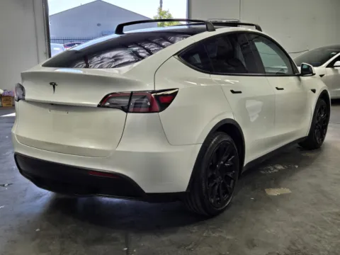 More photos of 2021 Tesla Model Y Long Range at Premium Autos - Norco, CA
