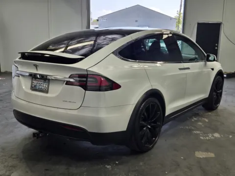 More photos of 2020 Tesla Model X at Premium Autos - Norco, CA