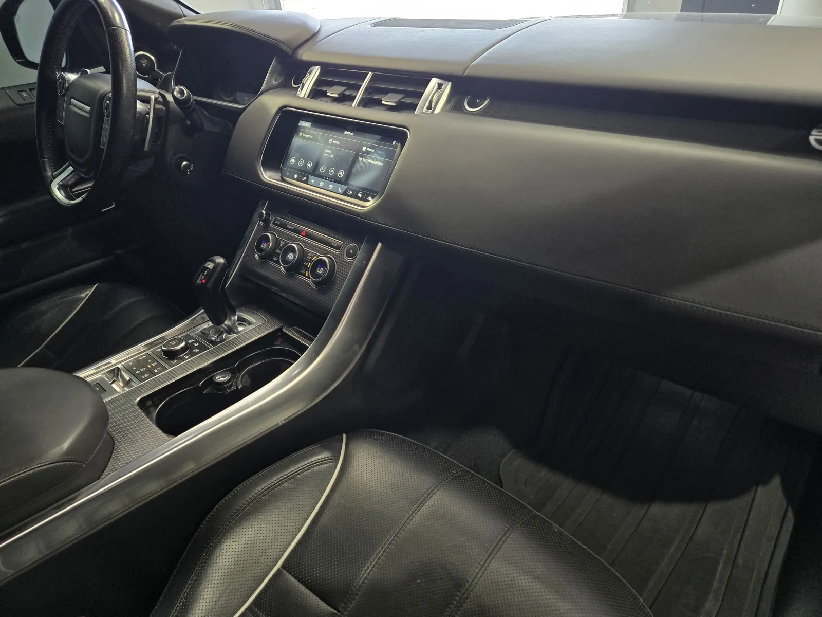 Land Rover Range Rover Sport photo 5