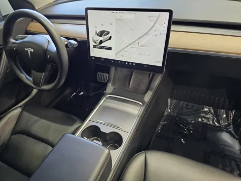 More photos of 2021 Tesla Model Y Performance at Premium Autos - Norco, CA