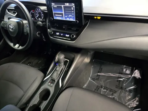 More photos of 2022 Toyota Corolla LE at Premium Autos - Norco, CA