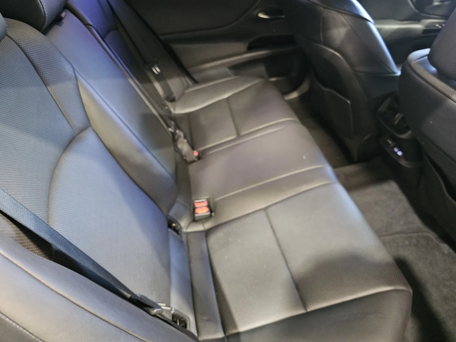 Lexus ES photo 8