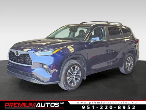 Blue 2023 Toyota Highlander XLE for sale in Norco, CA
