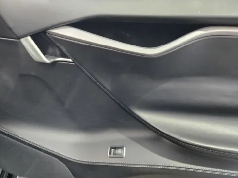 More photos of 2018 Tesla Model S at Premium Autos - Norco, CA