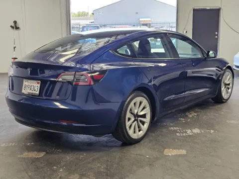 More photos of 2021 Tesla Model 3 Standard Range Plus at Premium Autos - Norco, CA
