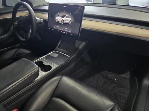 More photos of 2022 Tesla Model 3 at Premium Autos - Norco, CA