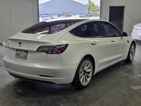More photos of 2022 Tesla Model 3 at Premium Autos - Norco, CA