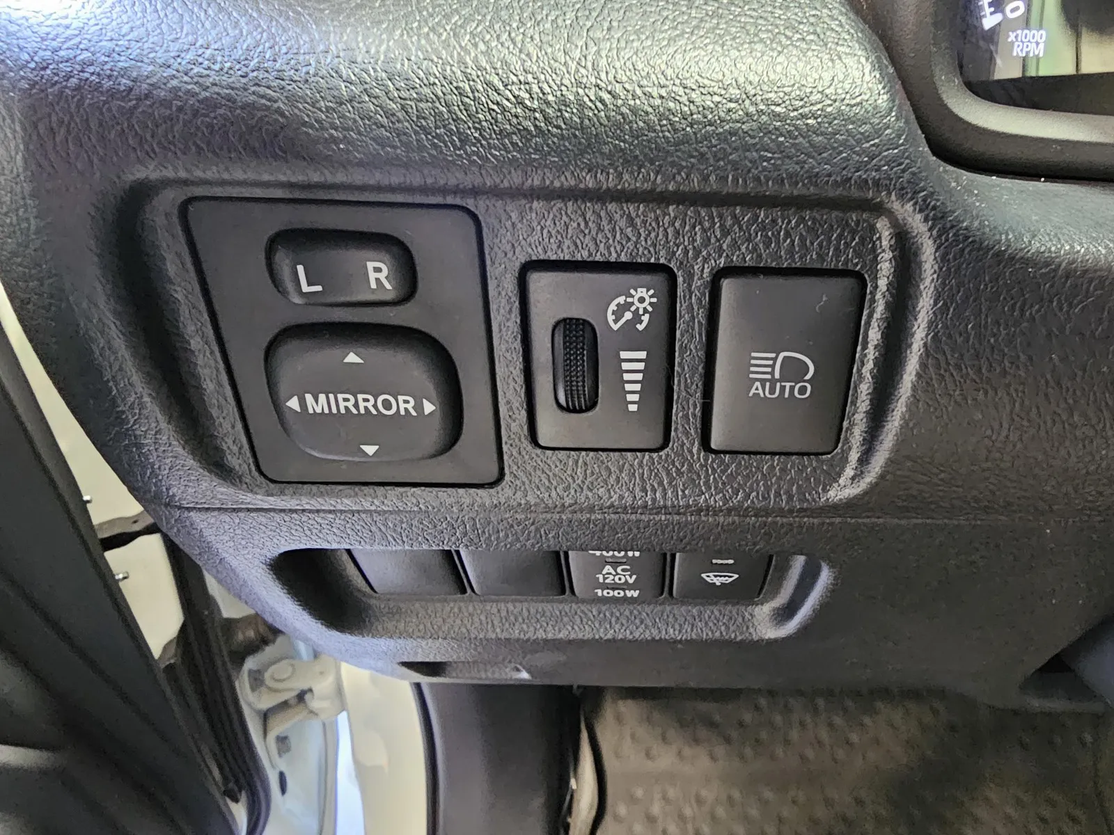 Toyota 4Runner photo 14
