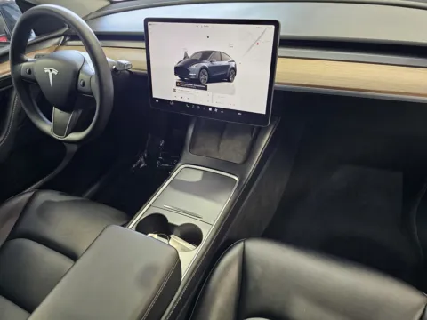 More photos of 2025 Tesla Model Y Long Range at Premium Autos - Norco, CA