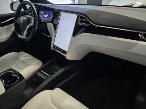 More photos of 2017 Tesla Model X at Premium Autos - Norco, CA