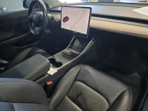 More photos of 2018 Tesla Model 3 LONG RANGE at Premium Autos - Norco, CA