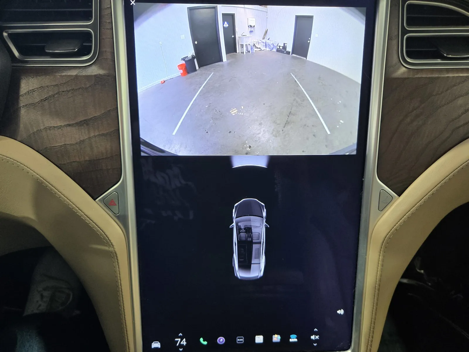 Tesla Model X photo 18