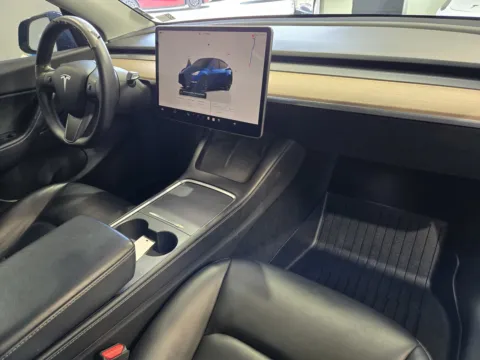 More photos of 2022 Tesla Model Y Long Range at Premium Autos - Norco, CA