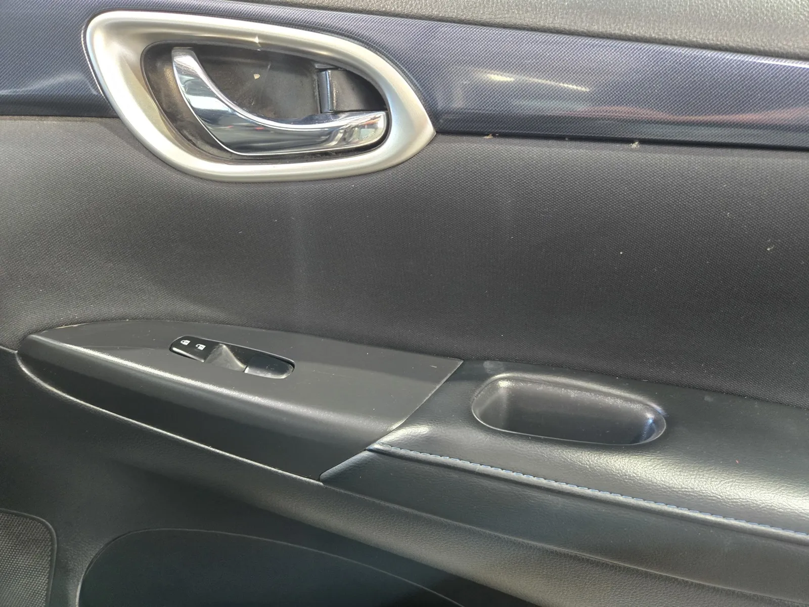 Nissan Sentra photo 6