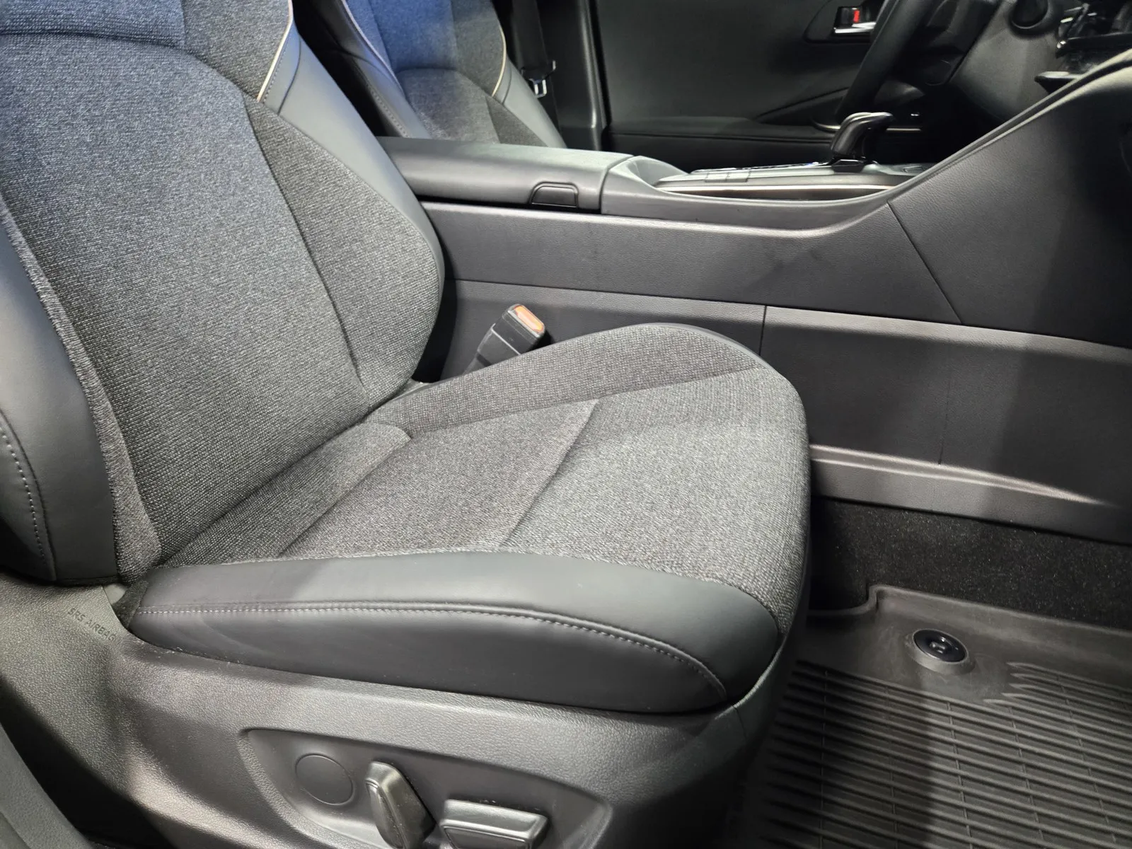 Toyota Crown photo 7