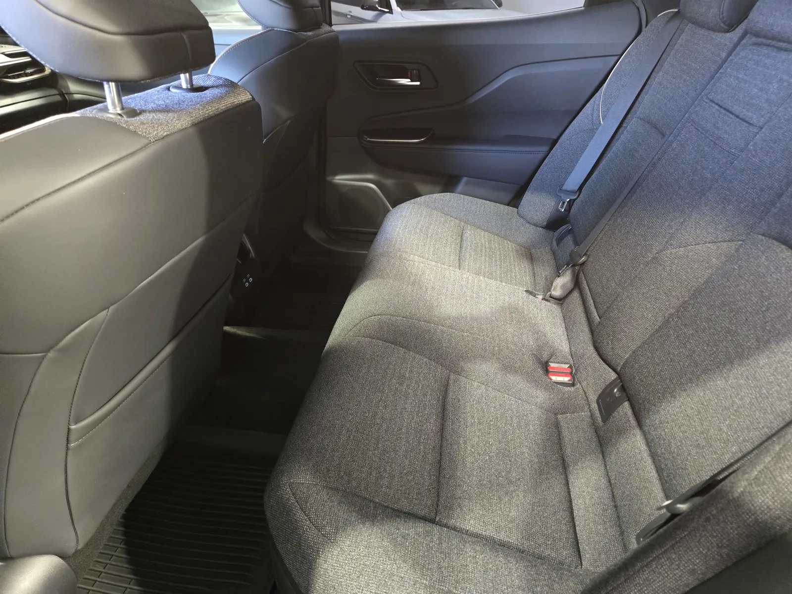 Toyota Crown photo 12