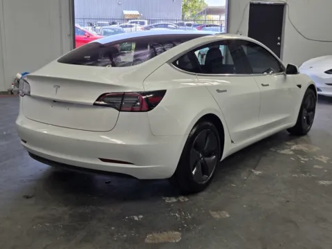 More photos of 2018 Tesla Model 3 MID RANGE at Premium Autos - Norco, CA