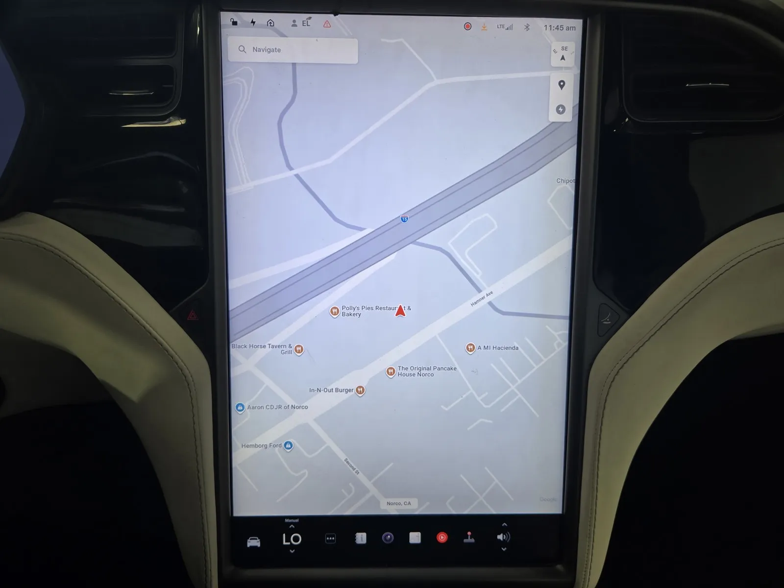 Tesla Model X photo 16