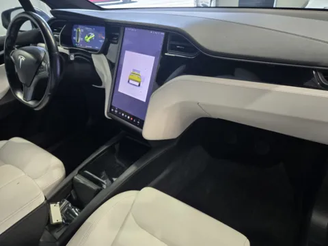 More photos of 2020 Tesla Model X LONG RANGE PLUS****WHITE INTERIOR*** at Premium Autos - Norco, CA