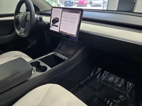 More photos of 2025 Tesla Model Y Performance at Premium Autos - Norco, CA