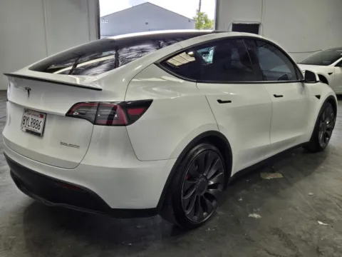 More photos of 2021 Tesla Model Y Performance at Premium Autos - Norco, CA