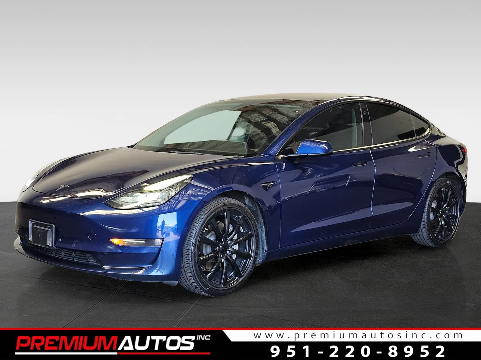 2022 Tesla Model 3 Long Range Dual Motor All-Wheel Drive's photo