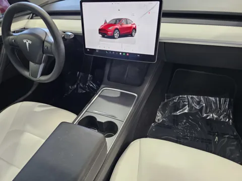More photos of 2023 Tesla Model Y Long Range at Premium Autos - Norco, CA