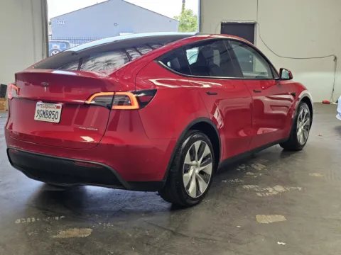 More photos of 2023 Tesla Model Y Long Range at Premium Autos - Norco, CA