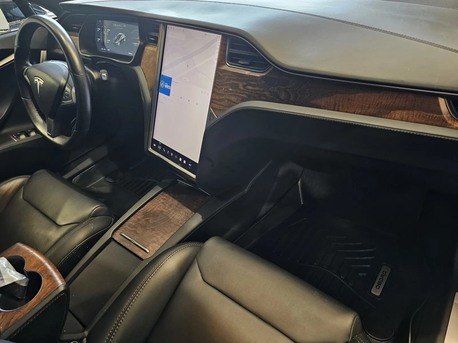 Tesla Model S photo 5