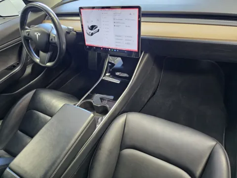 More photos of 2018 Tesla Model 3 Long Range at Premium Autos - Norco, CA