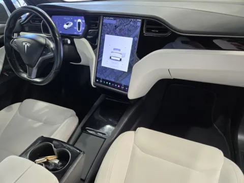 More photos of 2020 Tesla Model X at Premium Autos - Norco, CA