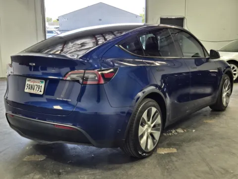 More photos of 2022 Tesla Model Y Long Range at Premium Autos - Norco, CA