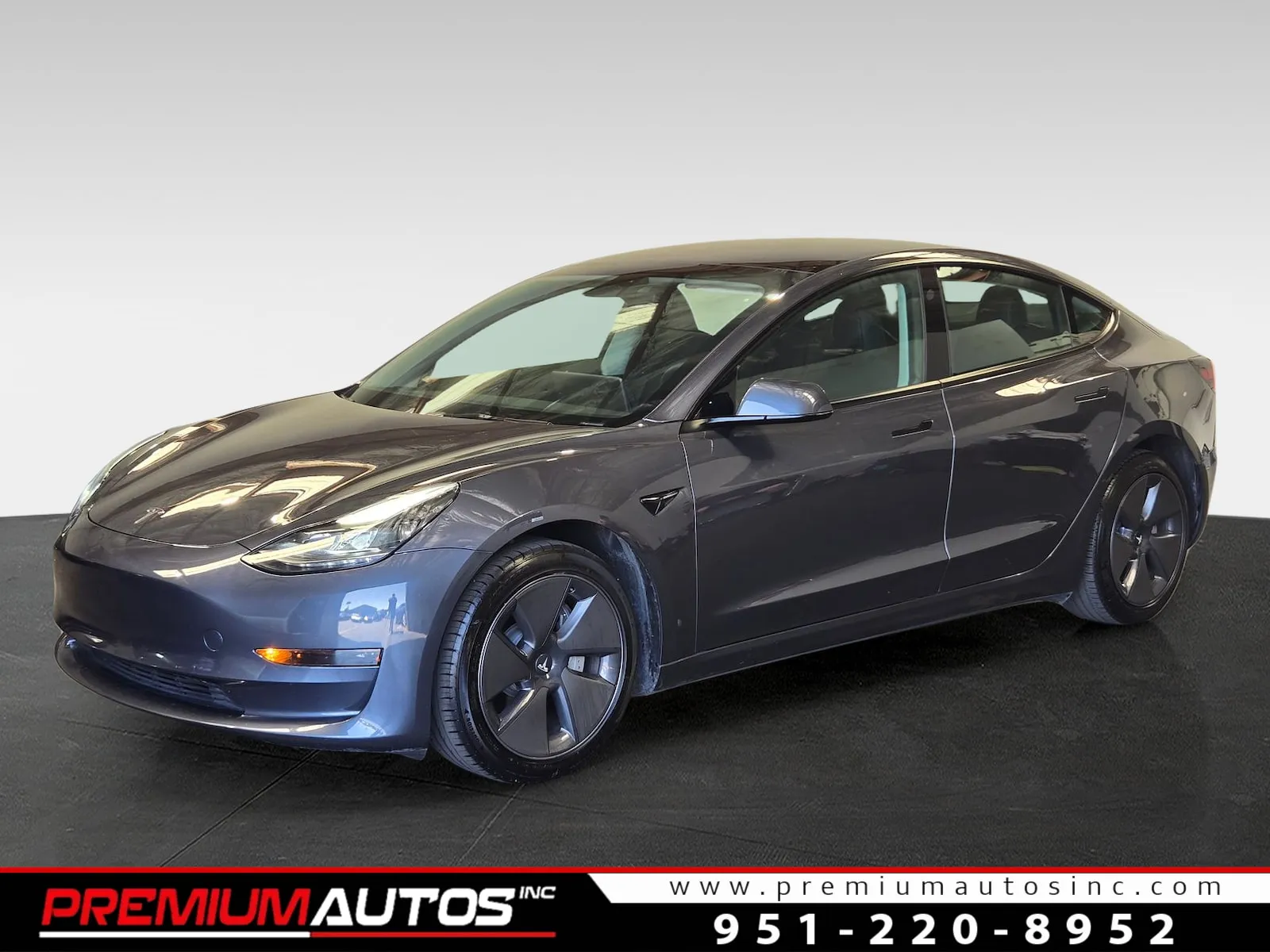 2023 Tesla Model 3 -'s photo