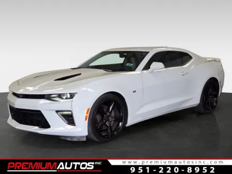 White 2017 Chevrolet Camaro SS for sale in Norco, CA