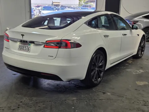 More photos of 2018 Tesla Model S at Premium Autos - Norco, CA