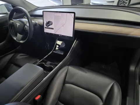 More photos of 2018 Tesla Model 3 at Premium Autos - Norco, CA