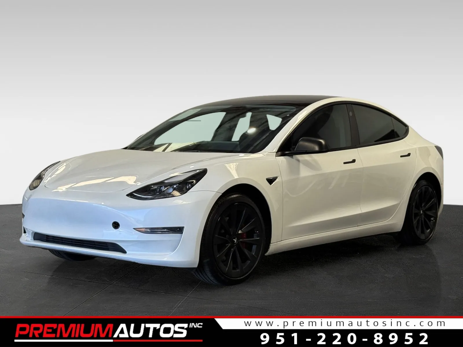 2023 Tesla Model 3 -'s photo