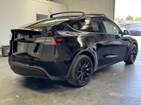 More photos of 2023 Tesla Model Y at Premium Autos - Norco, CA