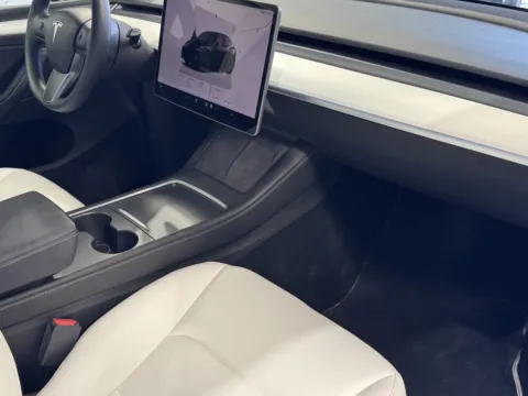 More photos of 2023 Tesla Model Y at Premium Autos - Norco, CA