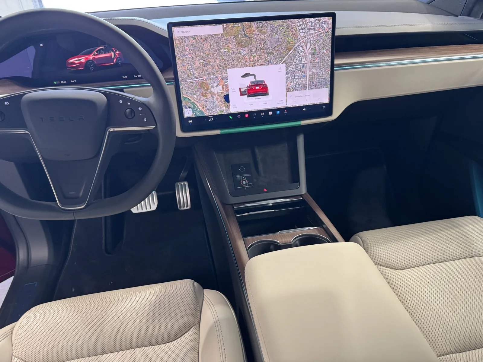 Tesla Model X photo 11