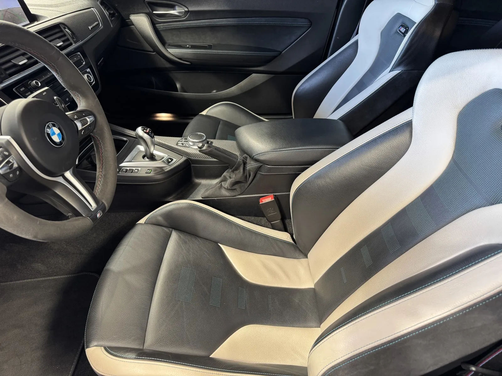 BMW M2 photo 9