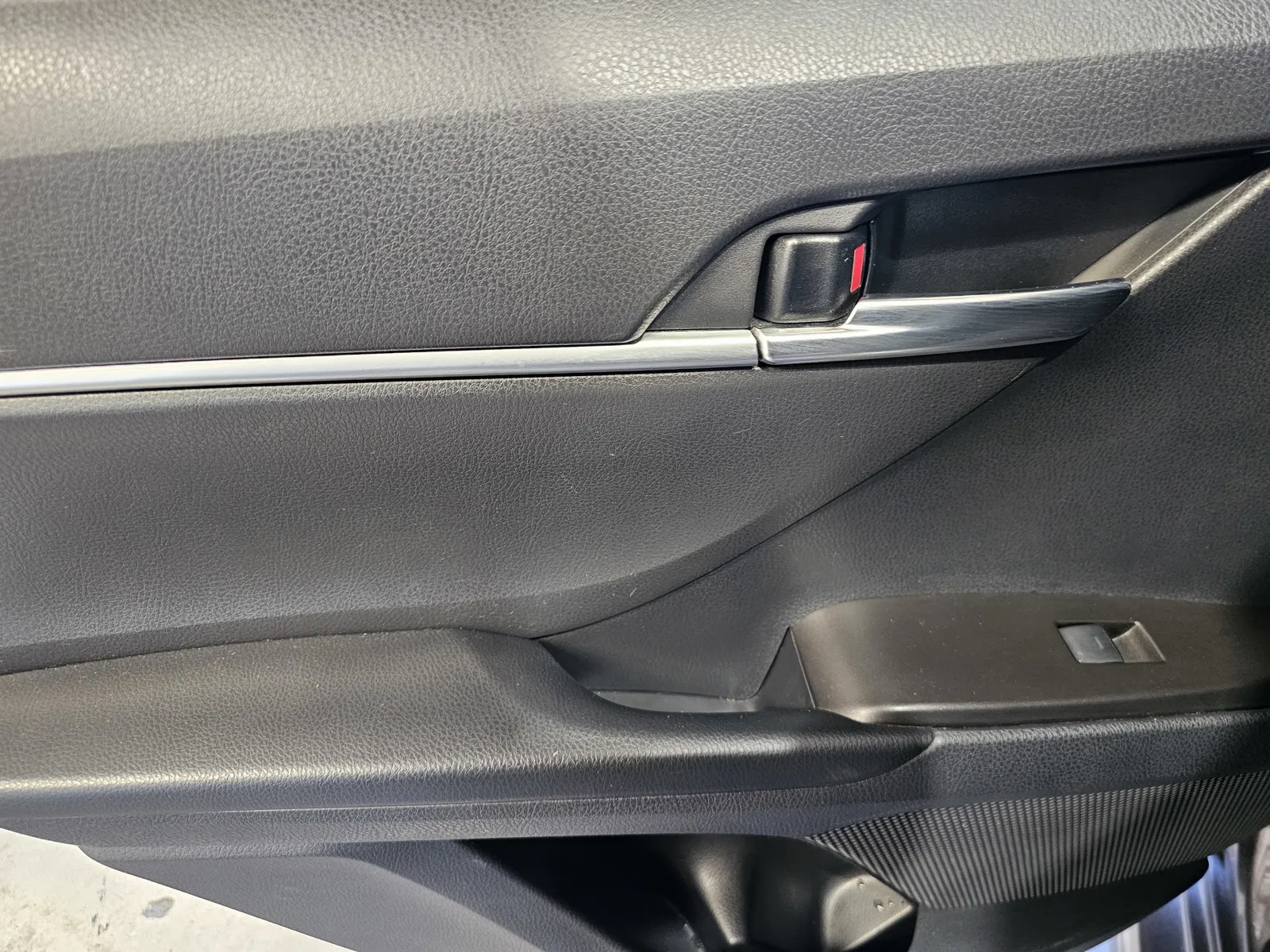 Toyota Camry photo 11