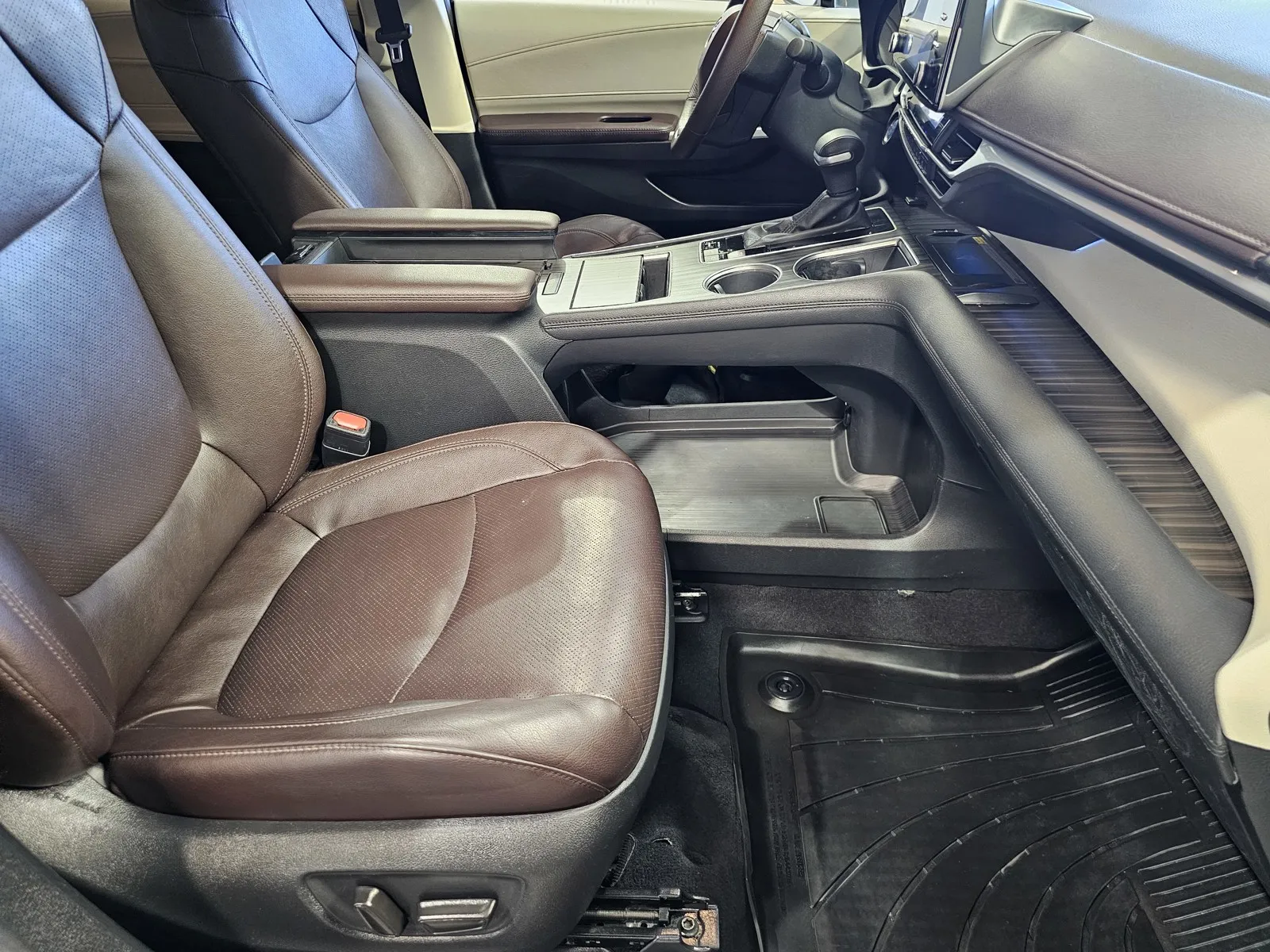 Toyota Sienna photo 7