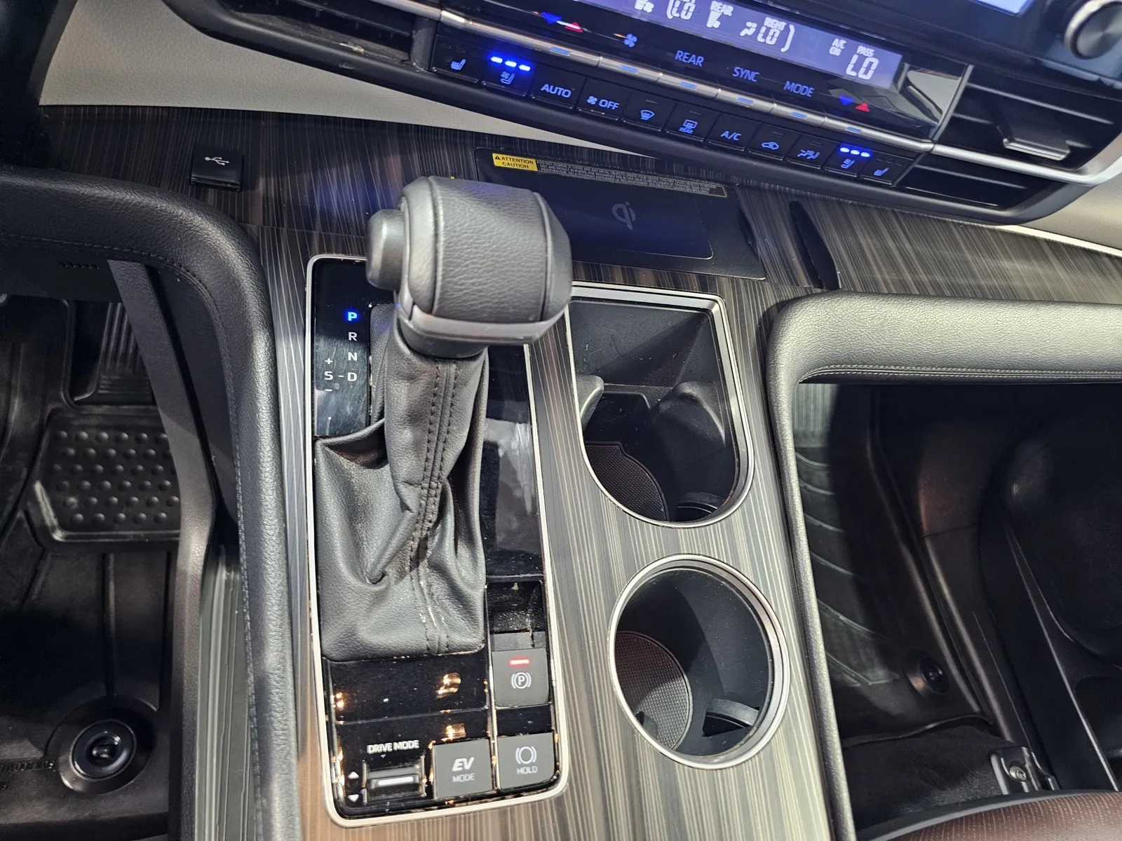 Toyota Sienna photo 15
